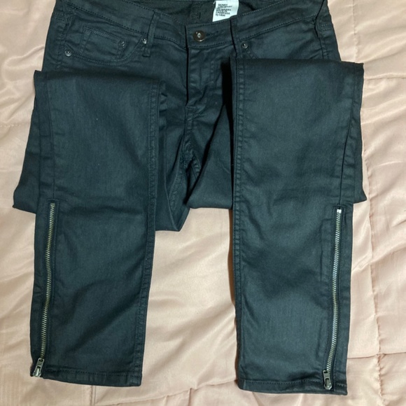 H&M NWOT Zip Leg Skinny Ankle Jeans - Picture 2 of 7